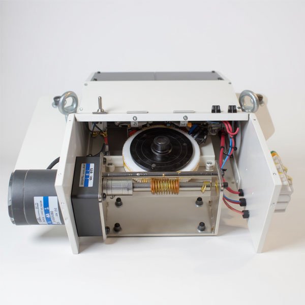 Variac monofásico 250A con servomotor, vista 6