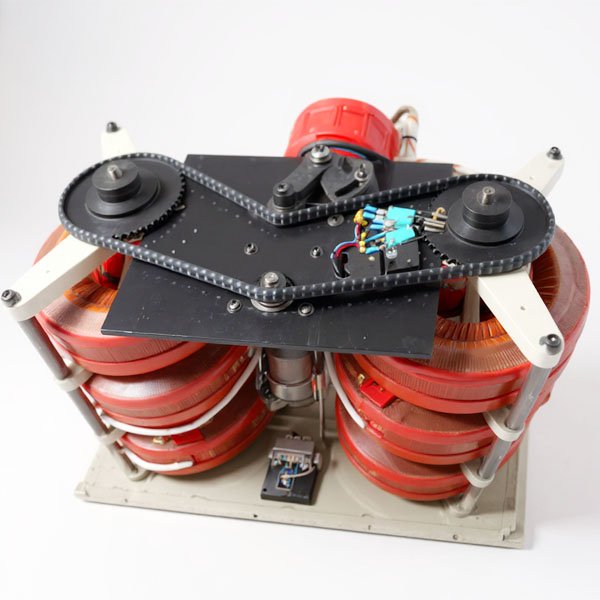 Variac bifásico 90A con servomotor, vista 4